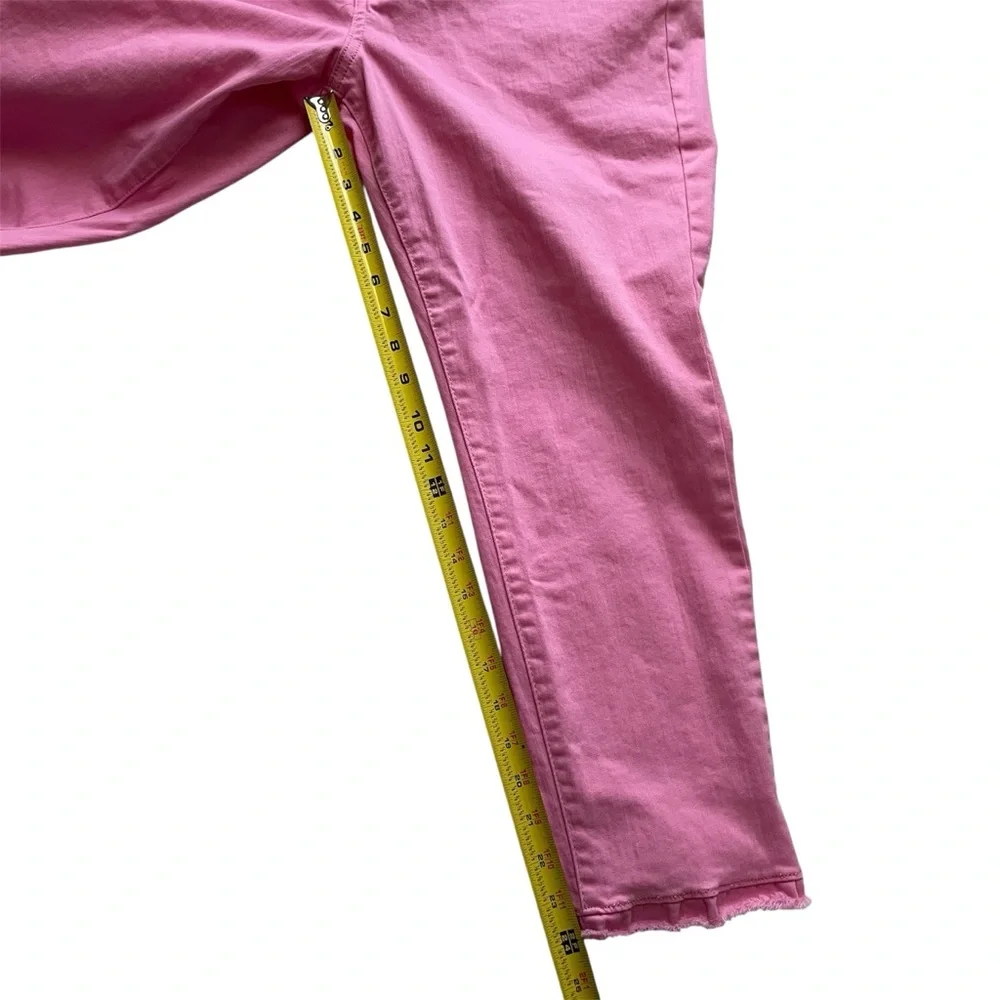Crown & Ivy Pink High-Rise Skinny‎ Crop Jeans, 14